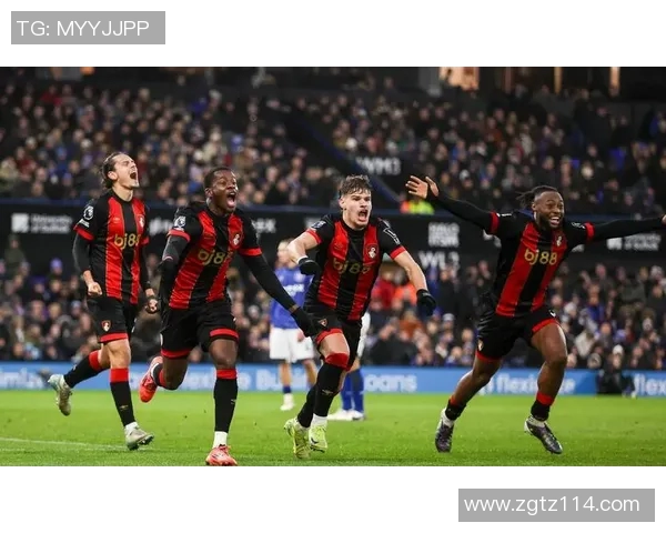 英超联赛迎来转会窗口末日大战，多支豪门齐发力冲刺冠军梦